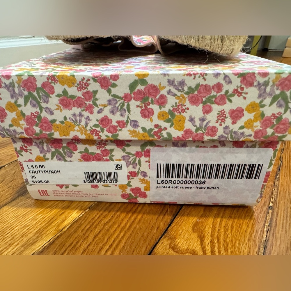 LoveShackFancy x Manebi Sandals - Picture 4 of 5